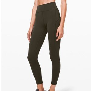 Lululemon In Movement Tight 25" Everlux